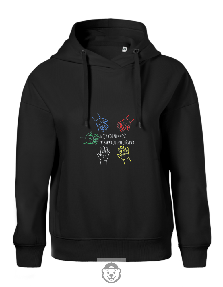 BLUZA Z KAPTUREM DAMSKA MOJA CODZIENNOŚĆ W BARWACH DZIECIŃSTWA CZARNA.png
