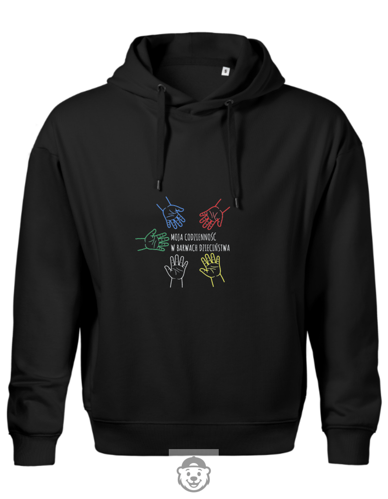 BLUZA Z KAPTUREM MĘSKA MOJA CODZIENNOŚĆ W BARWACH DZIECIŃSTWA CZARNA.png